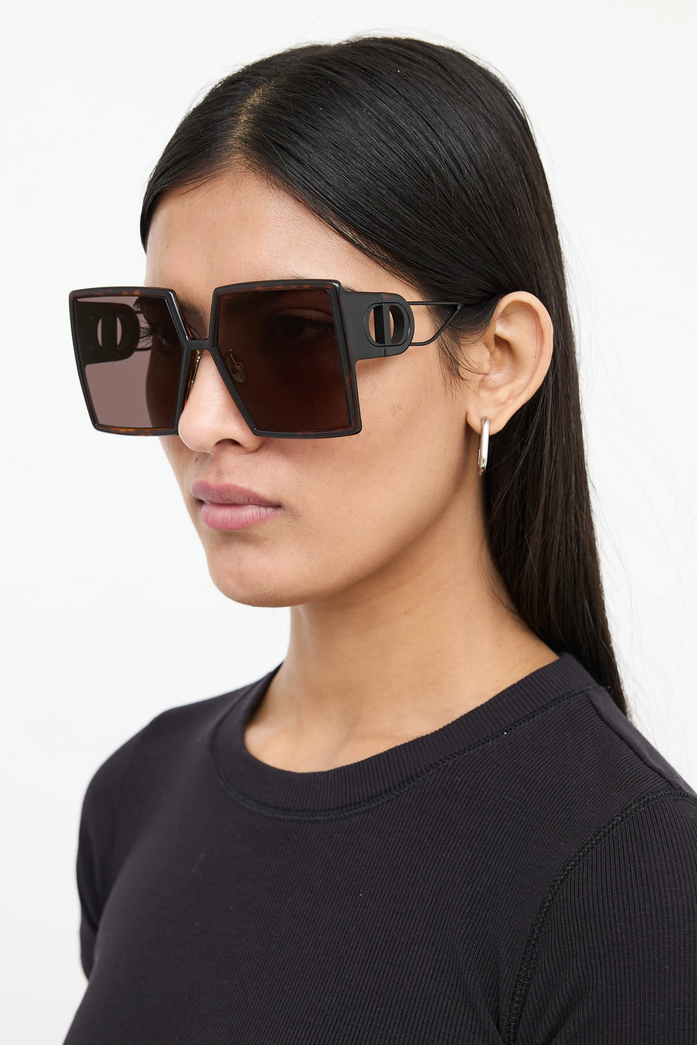 30 Montaigne Square Sunglasses