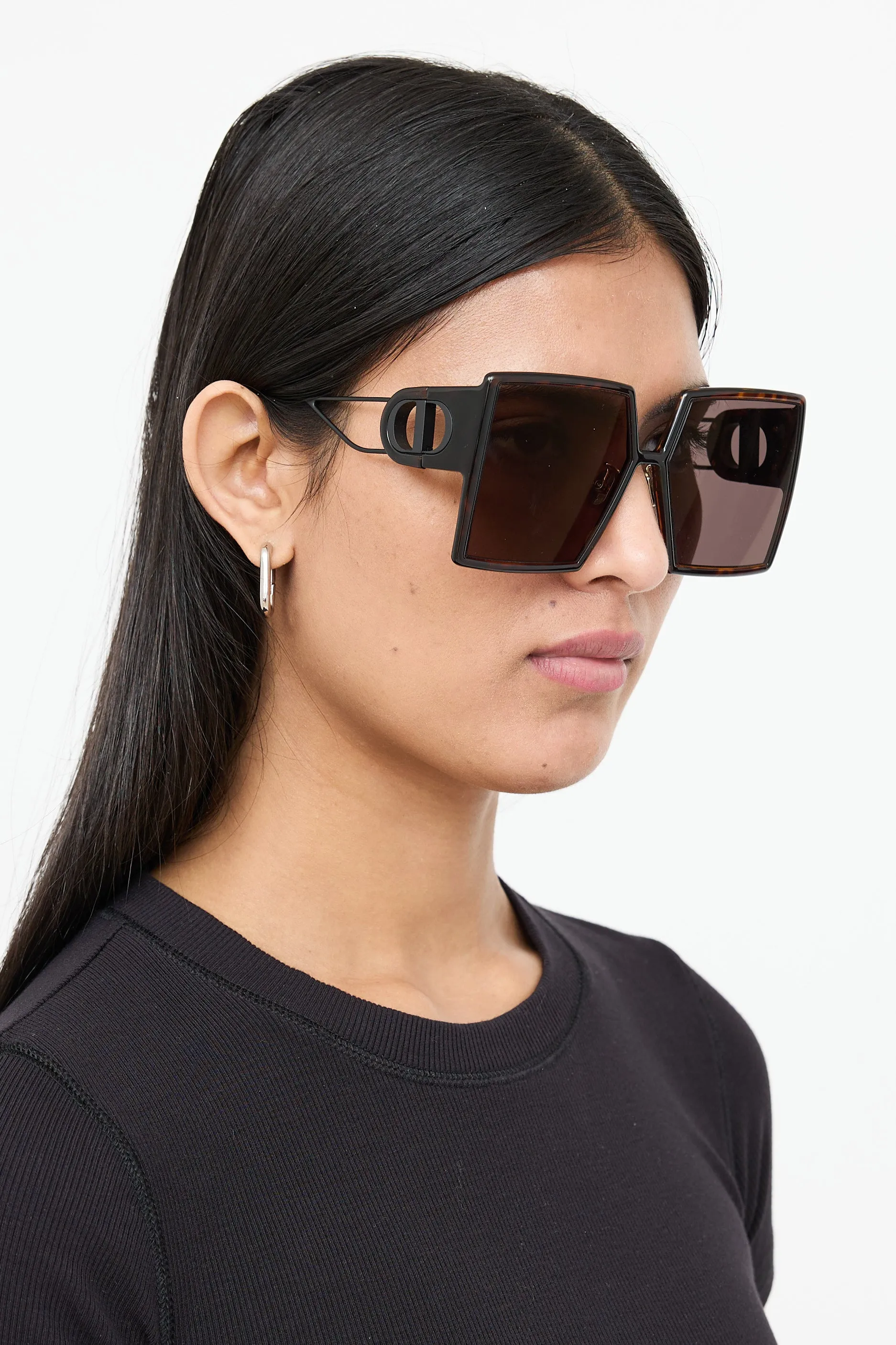 30 Montaigne Square Sunglasses