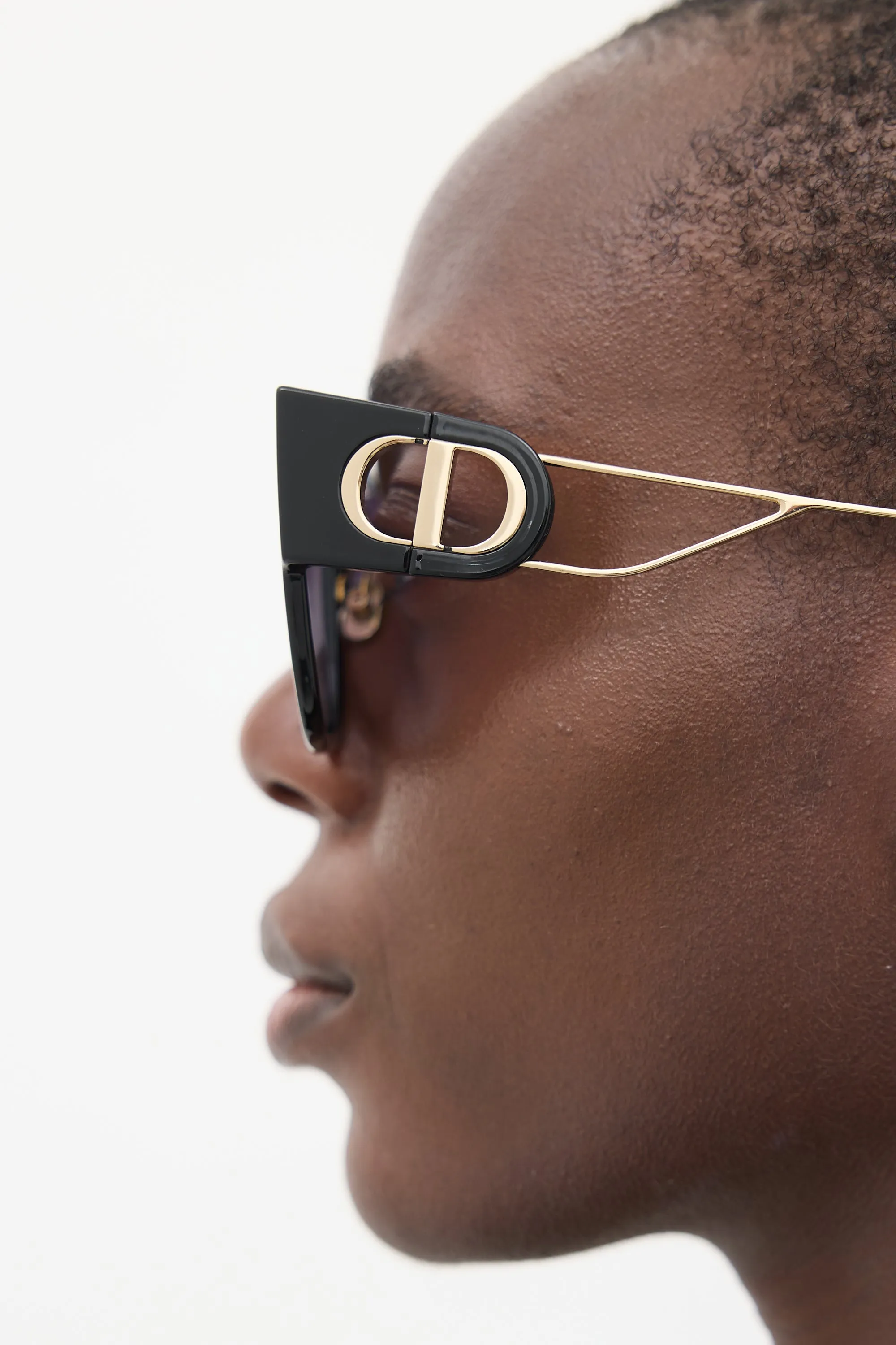 Black & Gold 30Montaigne Sunglasses