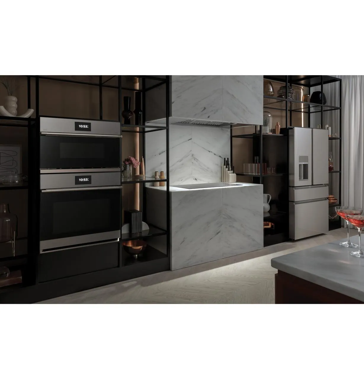 Caf(eback)™ 36" Smart Touch-Control Induction Cooktop