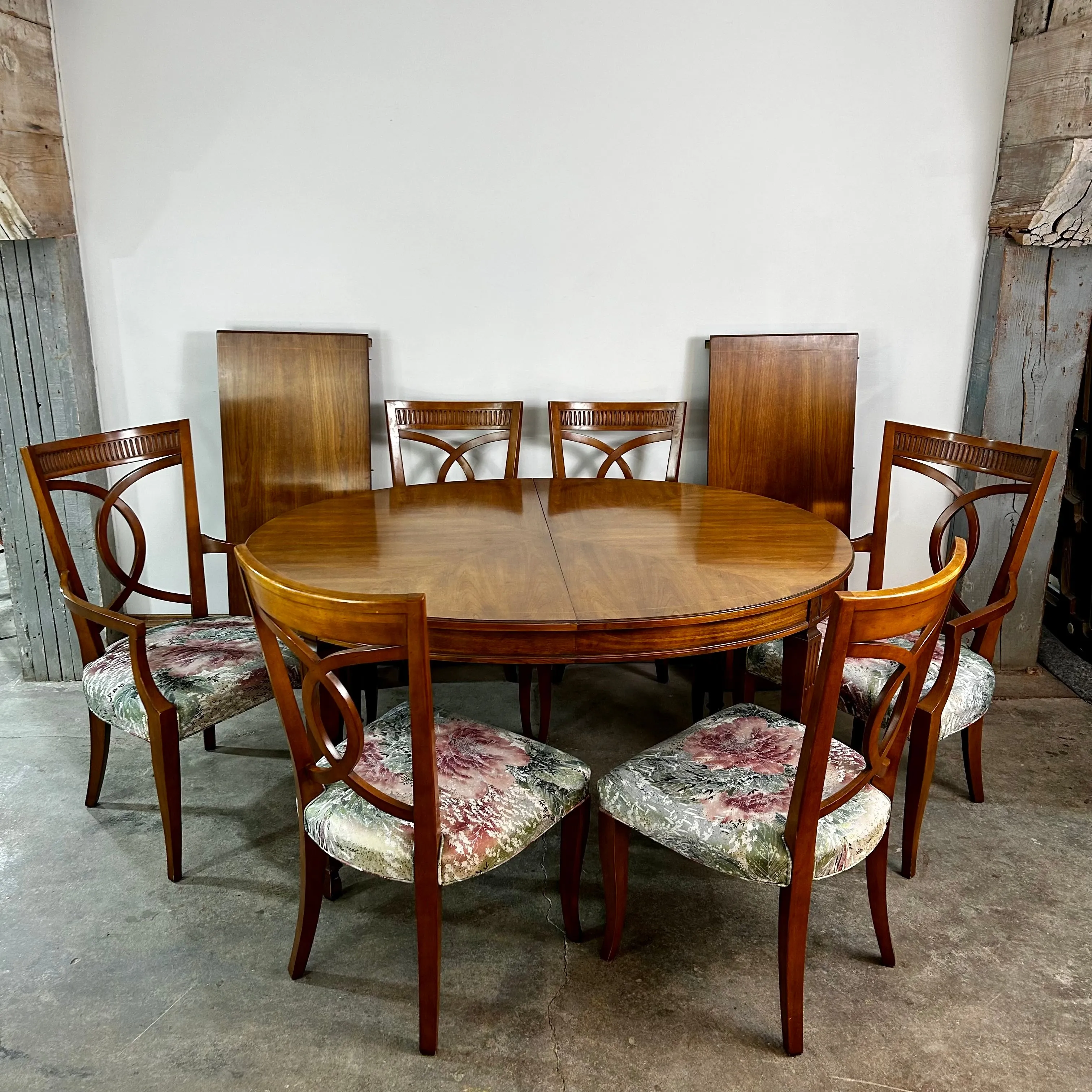 Dining Set, Oval Table with 2 18" Leaves, Table Pads, 2 Arm Chairs, 4 Side Chairs