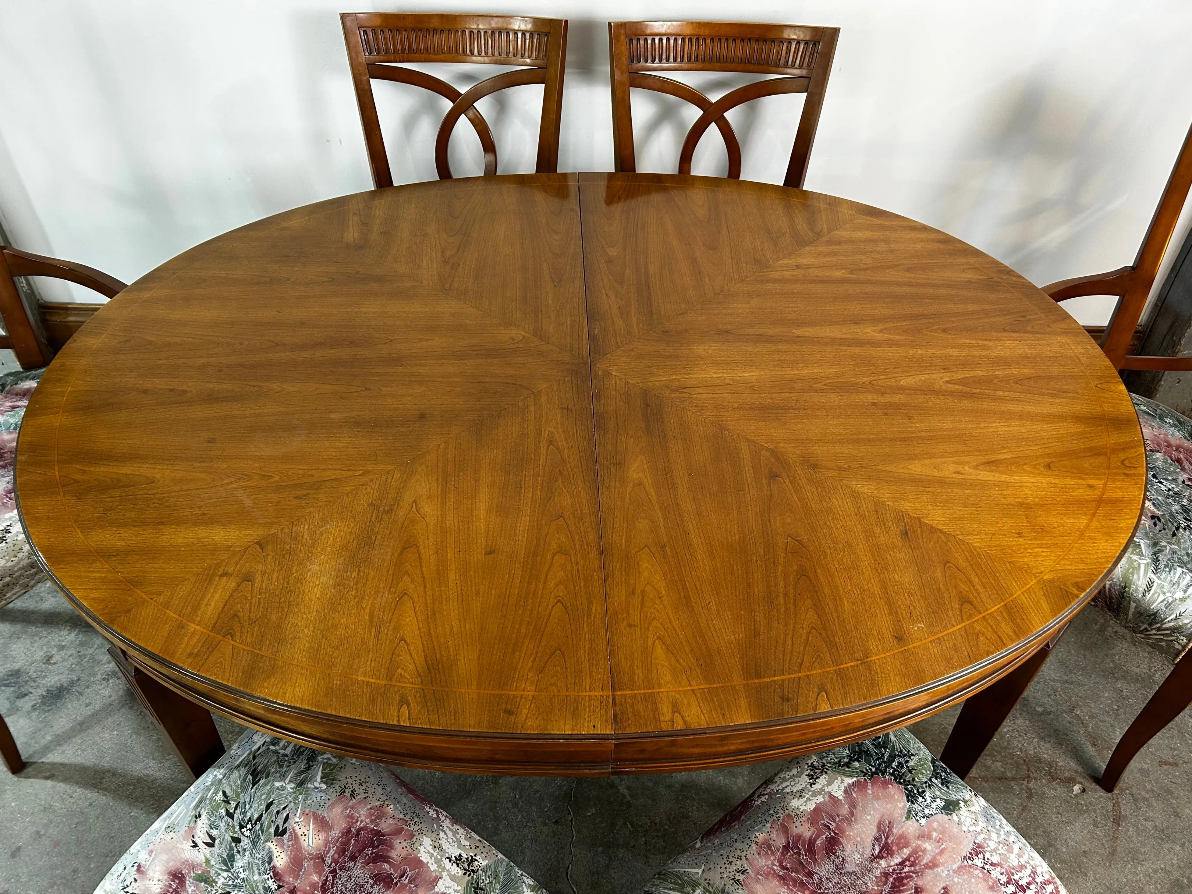 Dining Set, Oval Table with 2 18" Leaves, Table Pads, 2 Arm Chairs, 4 Side Chairs