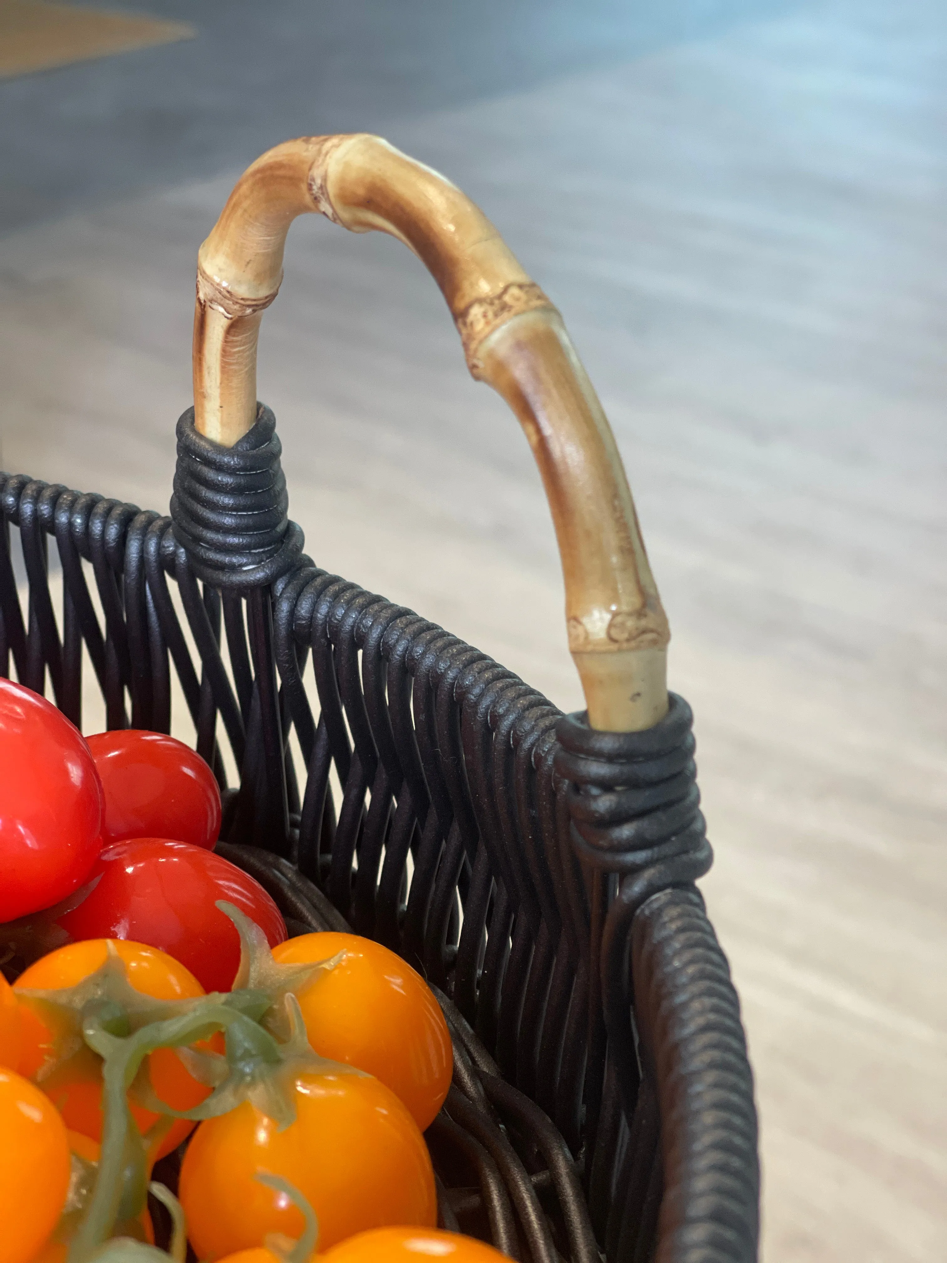 ELE LIGHT & DECOR Outdoor/Indoor Decorative Black Wicker Serving Tray Handle
