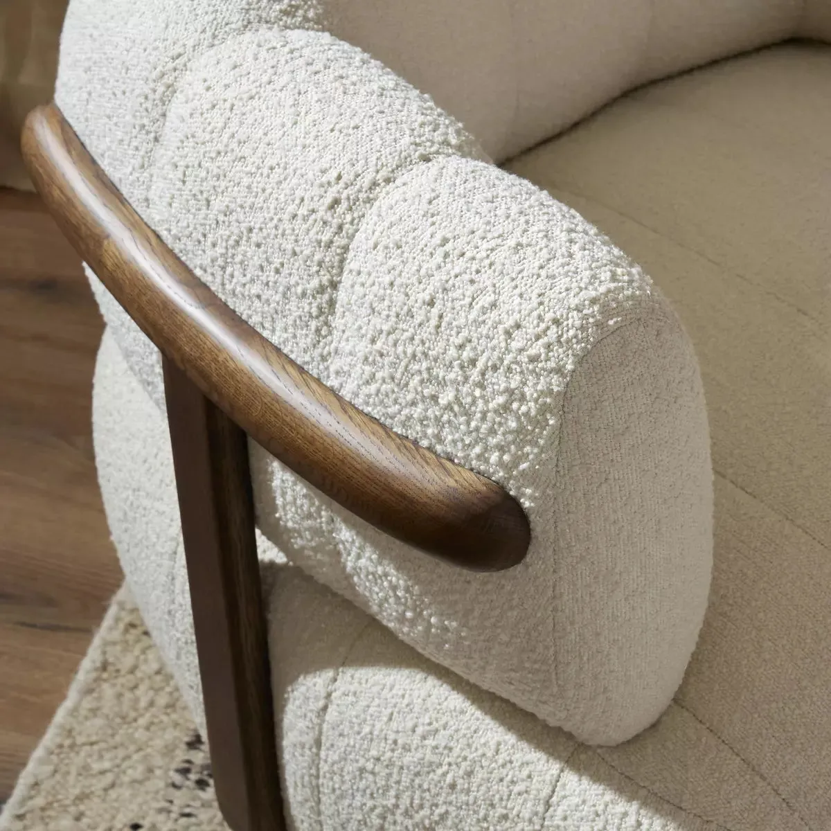 Giovanni Swivel Chair