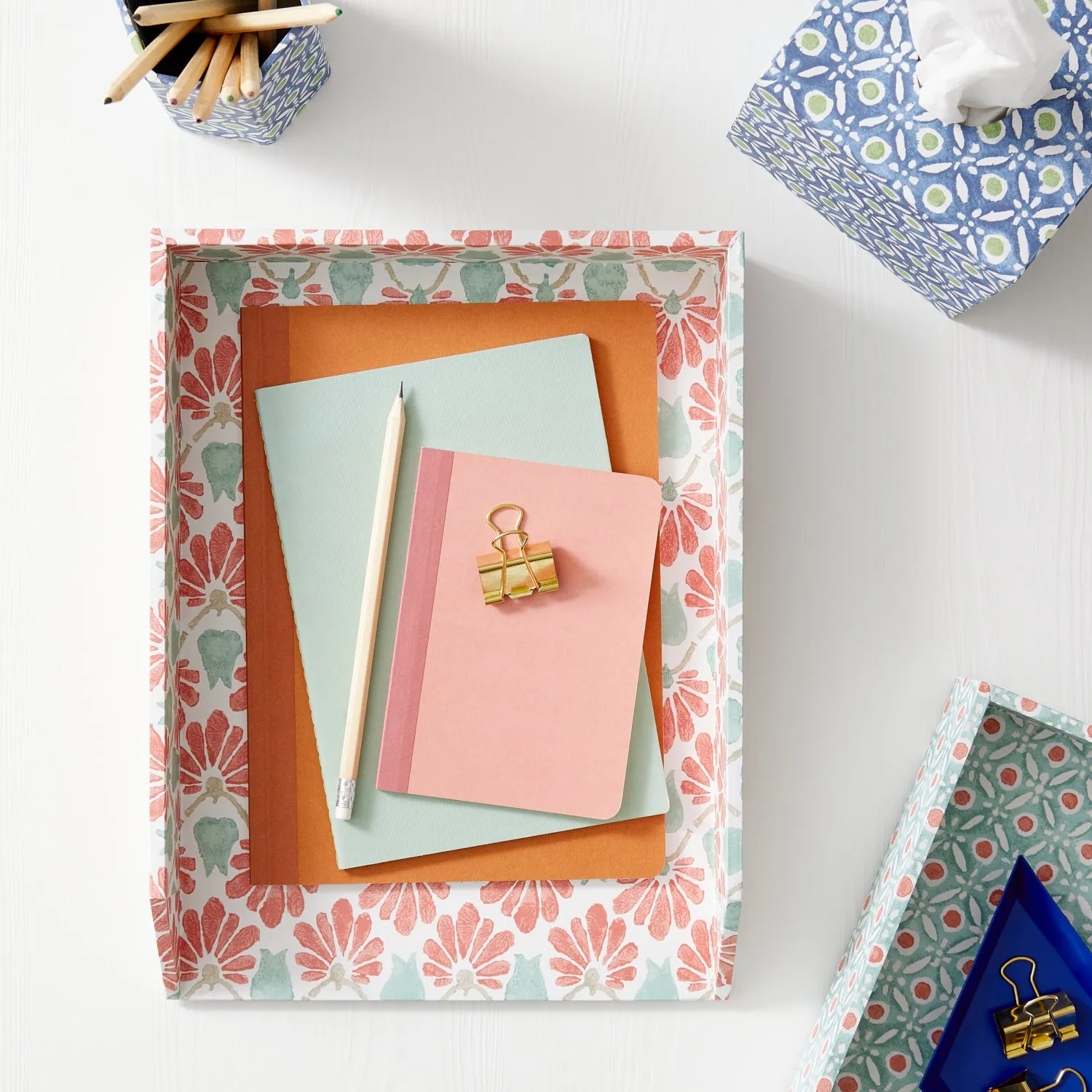 Letter Tray Ginko Tulips Coral/Aqua