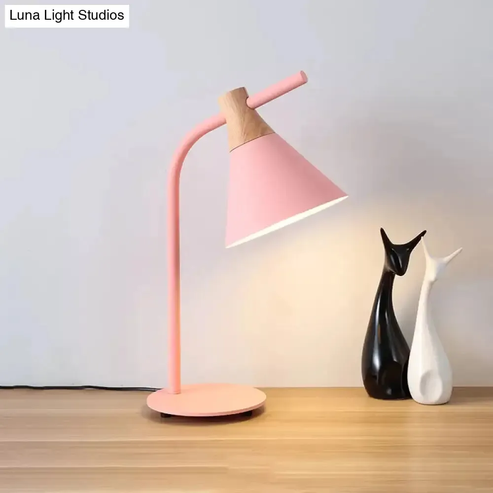 Nordic Single Head Metal Desk Light - Functional Reading Lamp for Study Rooms and Dormitories