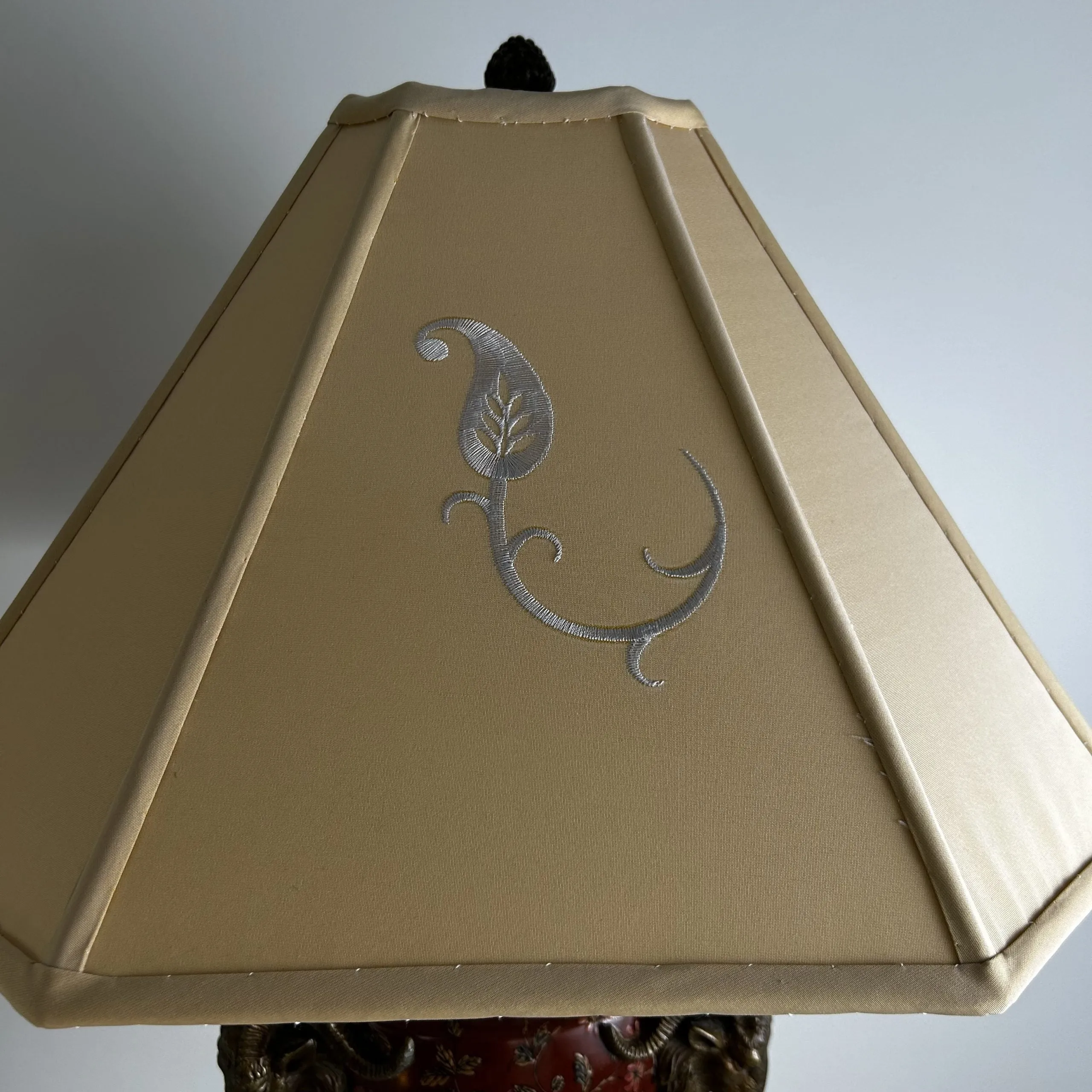 Pair of Vintage Castilian Urn Table Lamps with Brass and Porcelain Accents