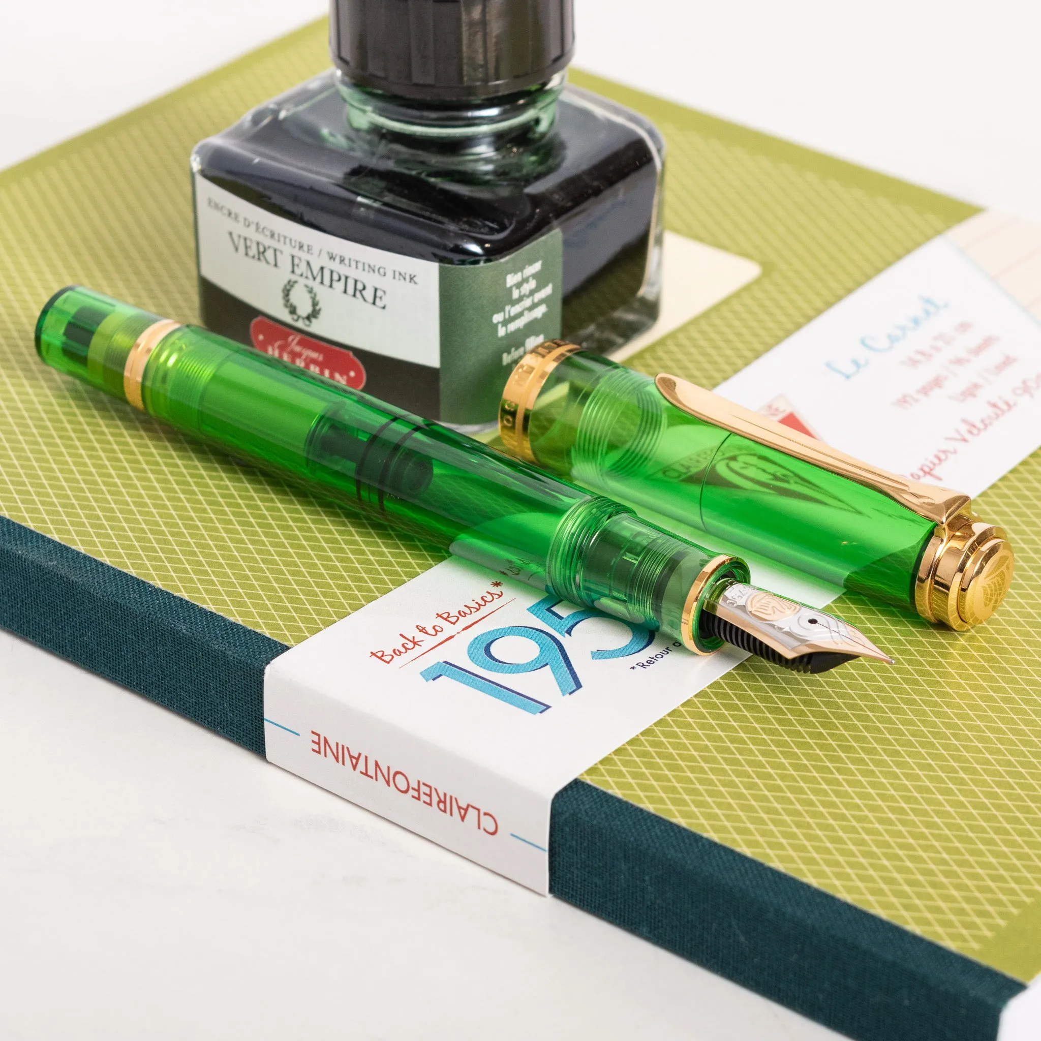 Pelikan Souveran M800 Green Demonstrator Fountain Pen