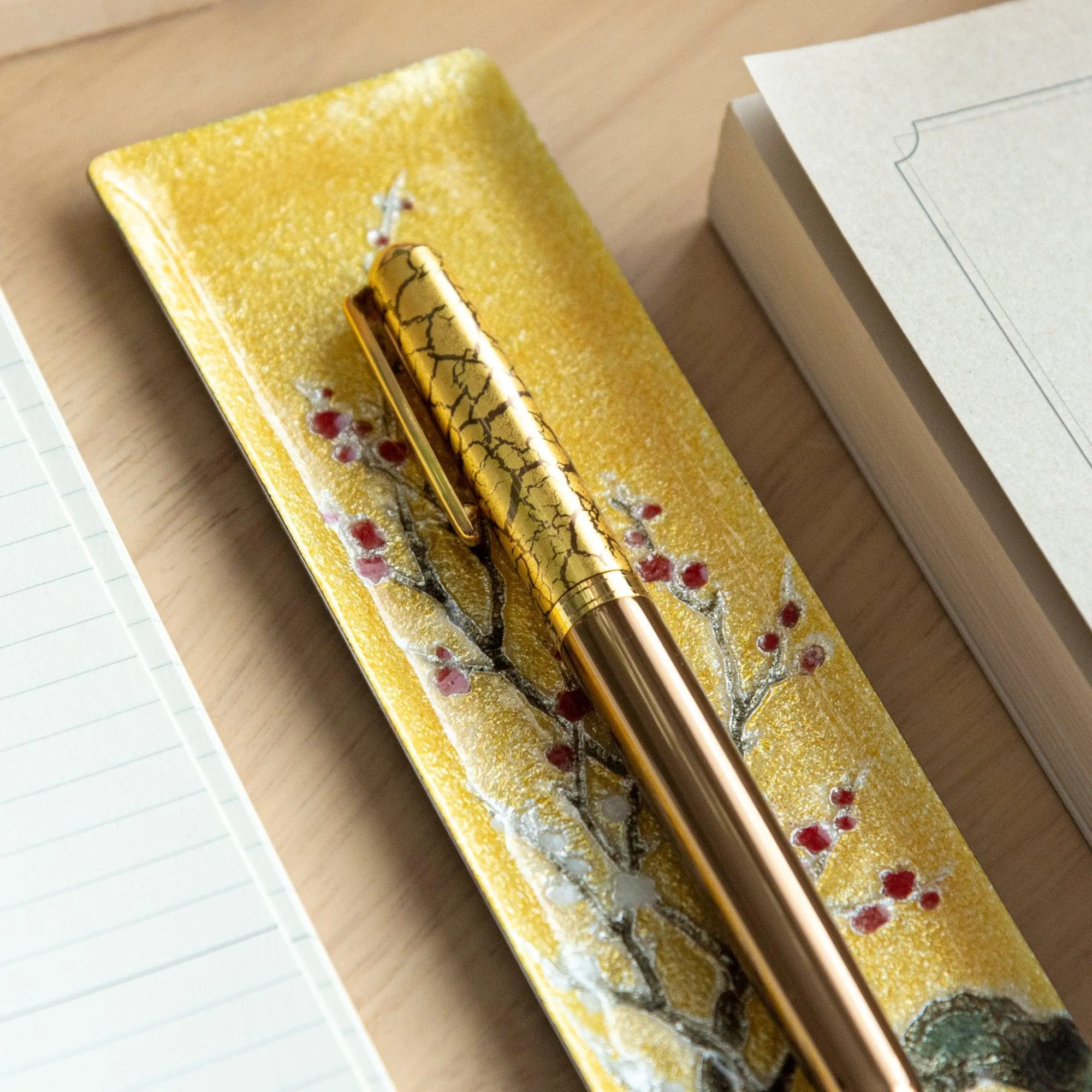 Plum Shippo Ware Slim Pen Tray