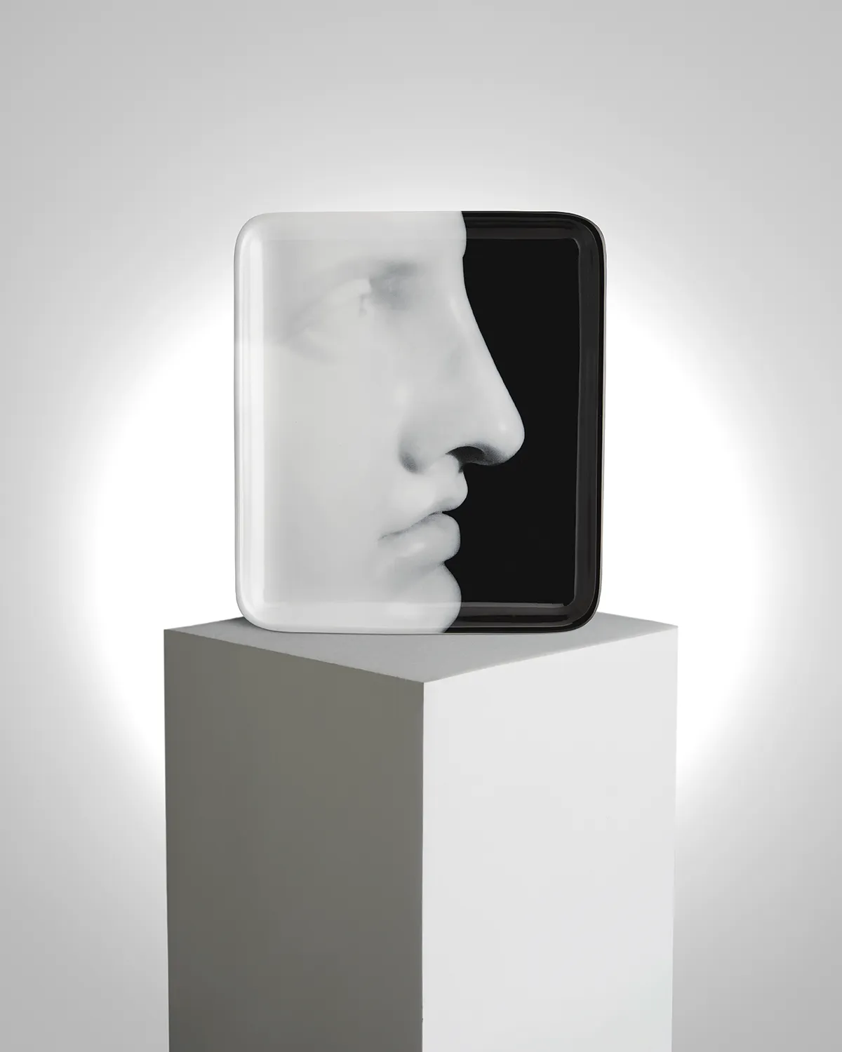 ROBERT MAPPLETHORPE "Apollo" Serving Tray