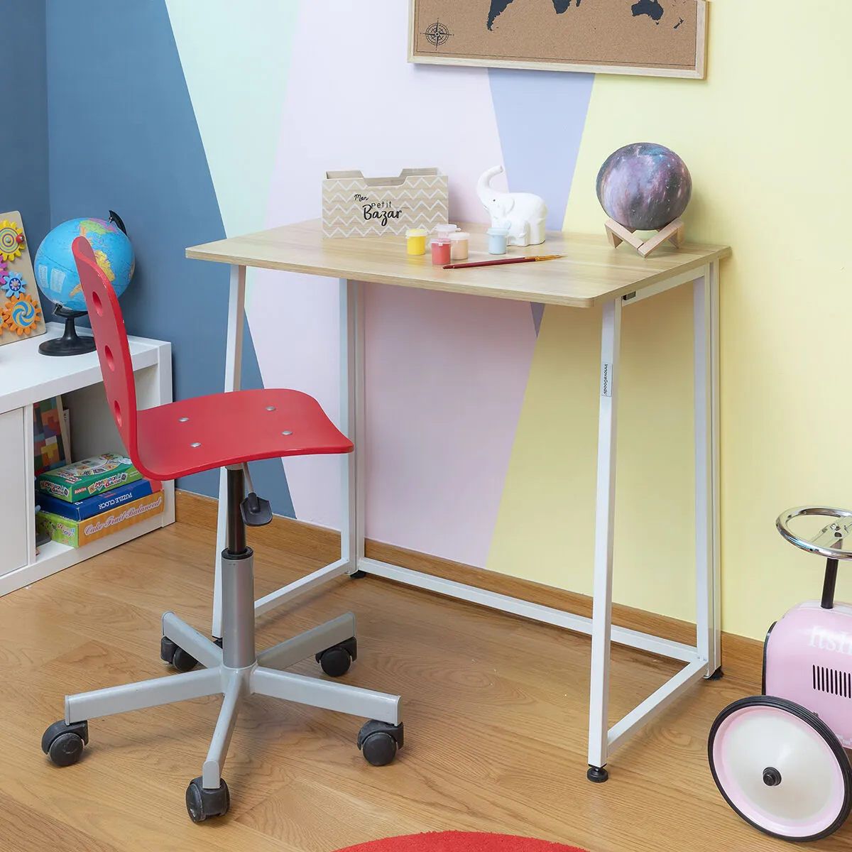 Space-saving Folding desk